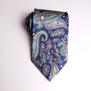 The DeSantis Collection 100% Silk Necktie Navy Blue Paisley Pattern Classic